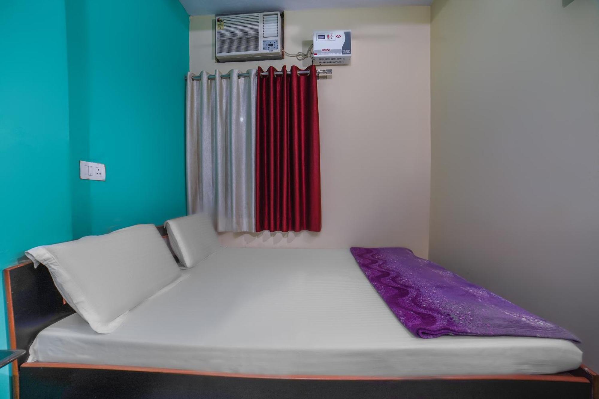 Spot On Komfort Guest House Rudrapur Exterior photo